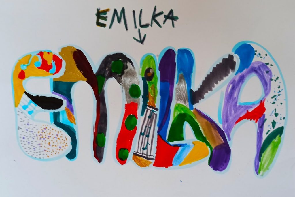 graffiti z napisem Emilka Smilka